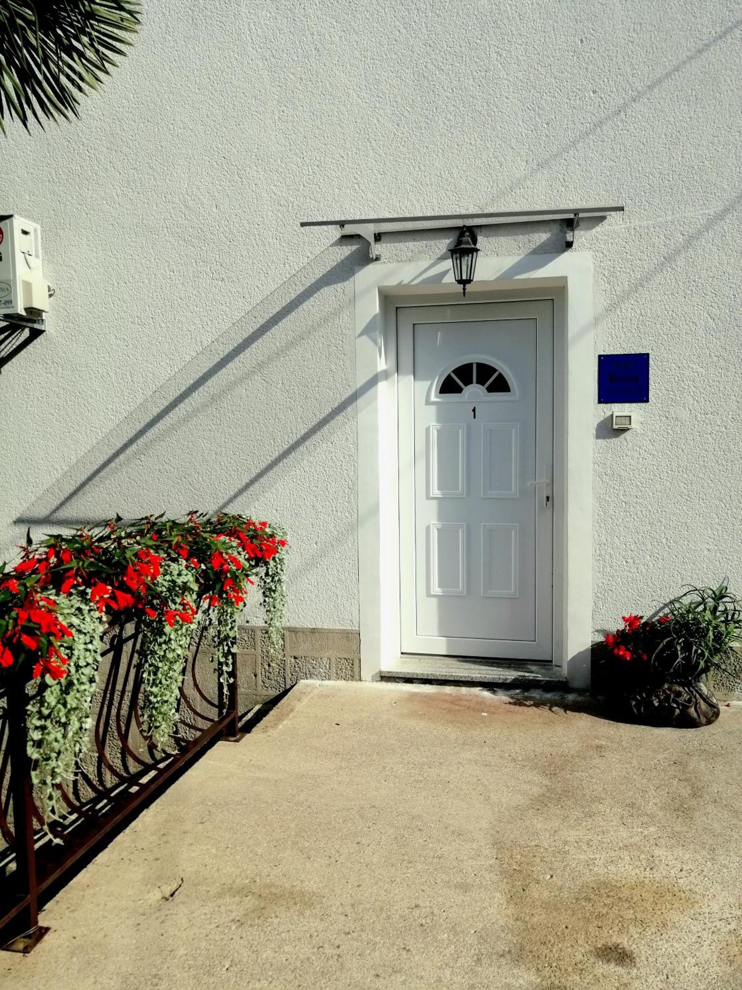 Apartment Sea Garden Ičići Dış mekan fotoğraf