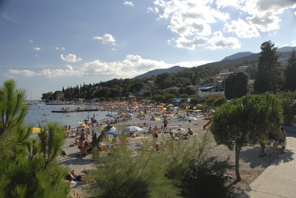 Apartment Sea Garden Ičići Dış mekan fotoğraf